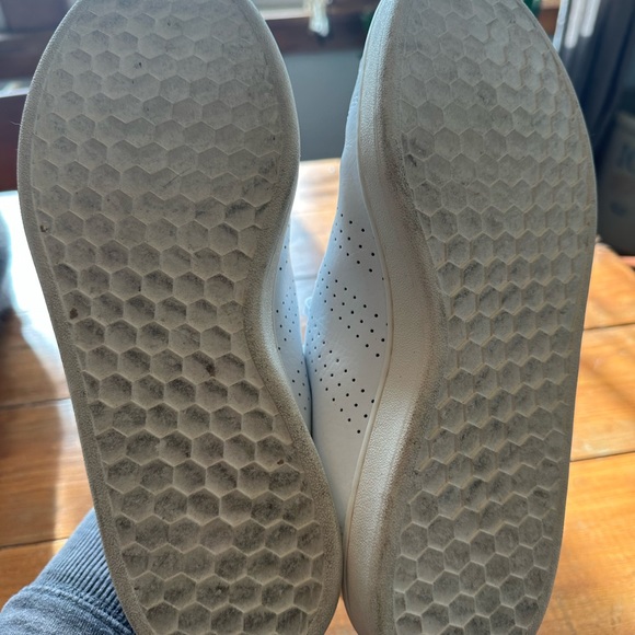 Adidas | Advantage Tennis Shoe - Picture 8 of 9